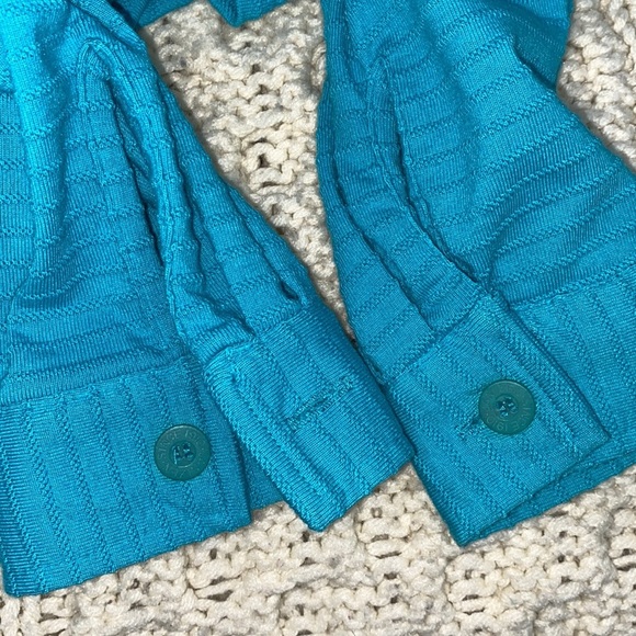 Vintage Jantzen turquoise knit button up top size large - Picture 4 of 8